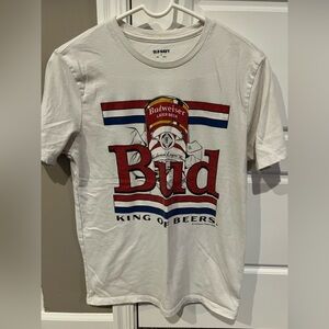 Old Navy Graphic Tee - Small